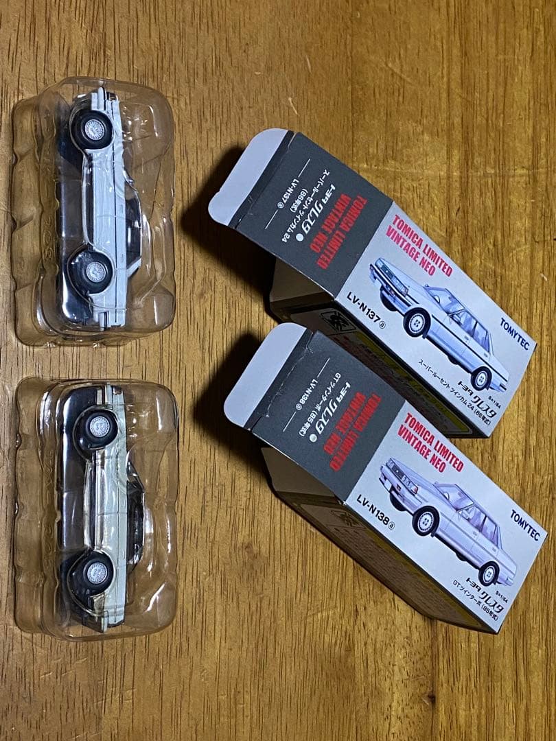 [激レア絶版品]トミカリミテッドヴィンテージ トヨタクレスタGX71 2台セット