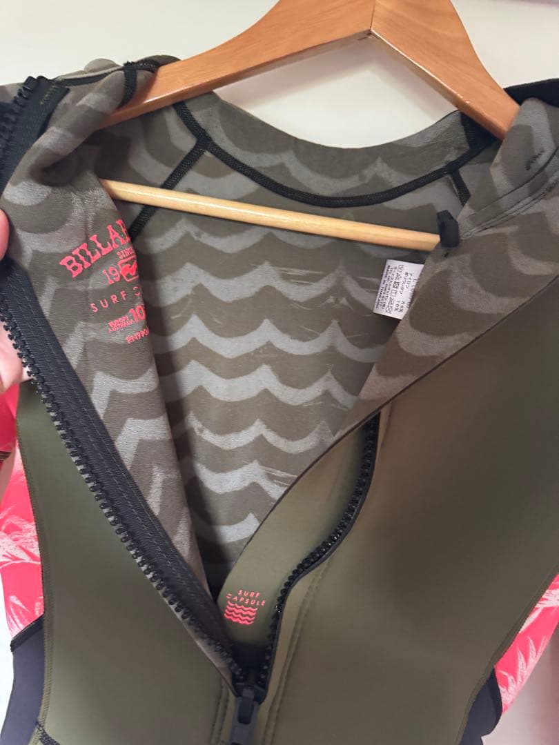 未使用タグ付❤︎BILLABONG ビラボン ウェットスーツ Lサイズ