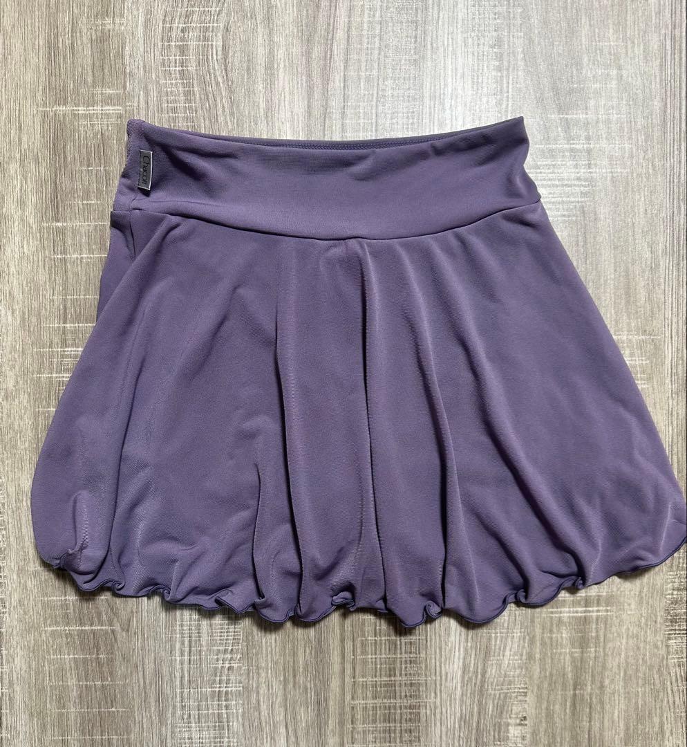 チャコット　ショートスパッツ付きスカート