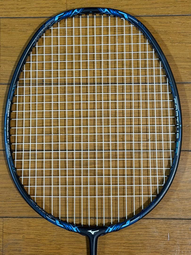 Mizuno フォルティウス60 バドミントンラケット
