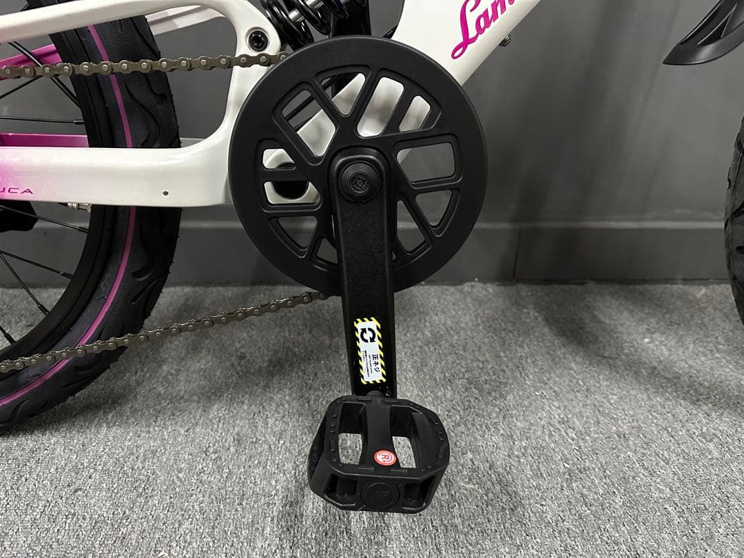 ランボルギーニ キッズバイク 20インチ サスペンション付 7段変速 新品未使用