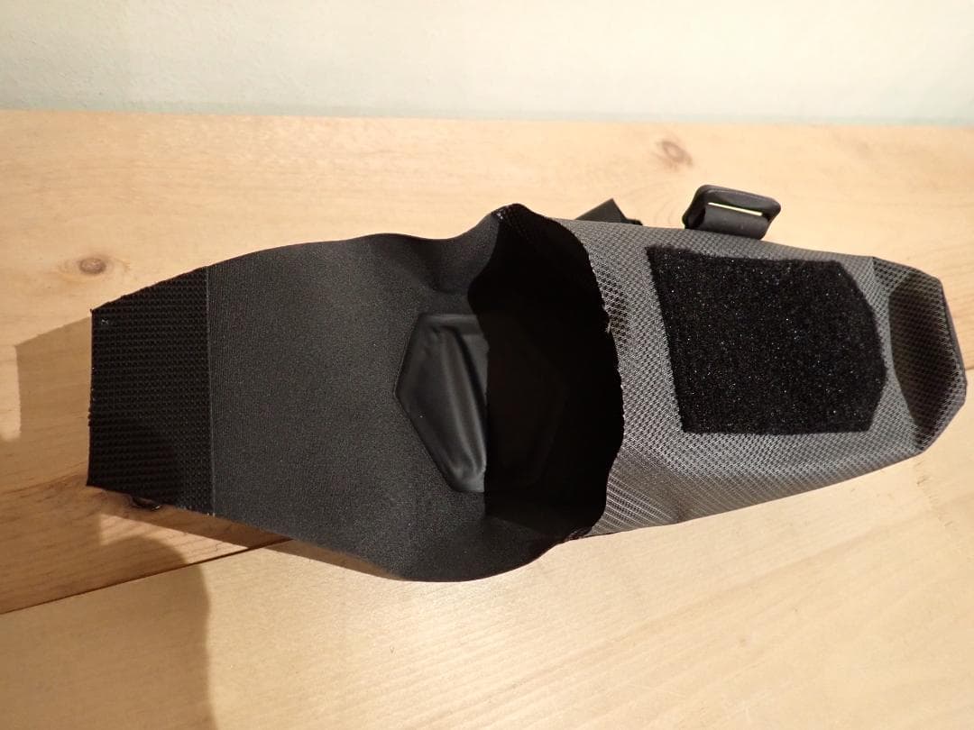 APIDURA バックカントリーフレームバッグ　2L