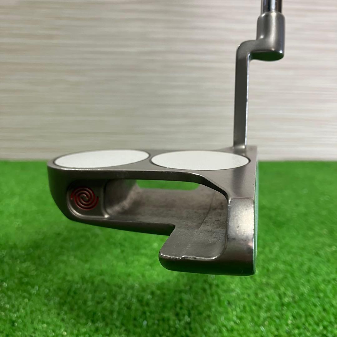 ODYSSEY　WHITE　HOT　2-BALL　BLADE　右打ち　比較的綺麗