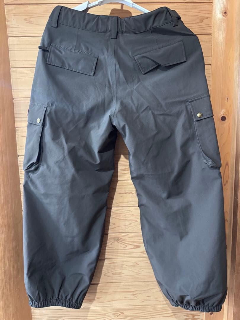 25-26 nomadik 777 セットアップ　darkglay Ｌサイズ美品