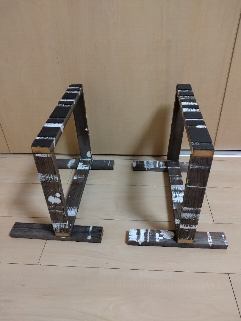 サーフボードスタンド　木製