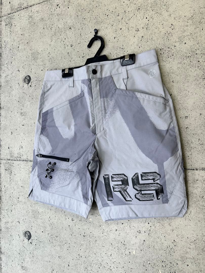【新品未使用】サイズ5 メンズ ハーフパンツ ラッセルノ 2690
