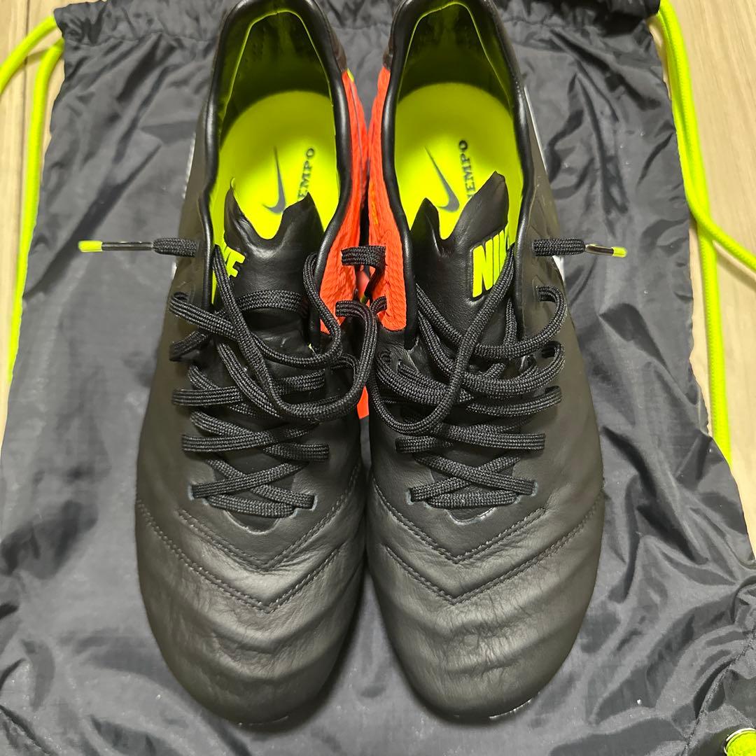 サッカースパイクティエンポレジェンド7