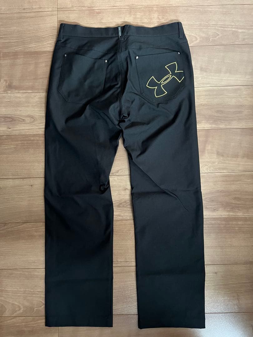 Under Armour ゴルフ ブラックパンツ ストレッチ素材