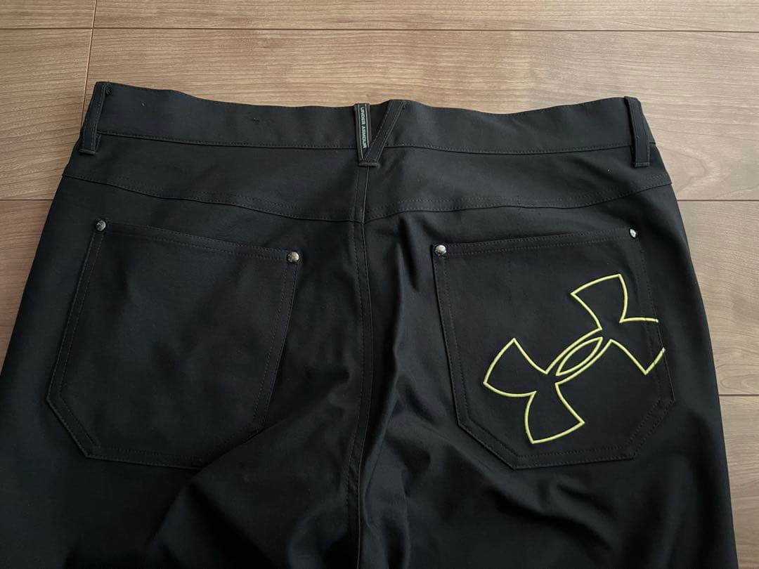 Under Armour ゴルフ ブラックパンツ ストレッチ素材