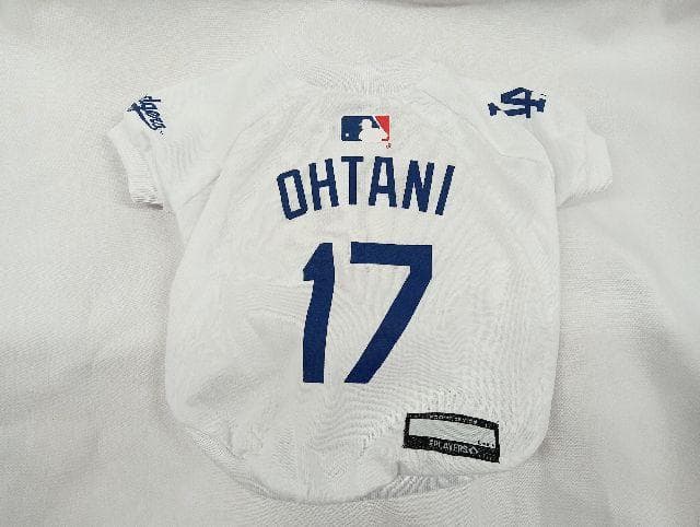 送料無料新品★犬の洋服ＭＬＢ公式ドジャース大谷翔平ユニホーム半袖ＴシャツＬ