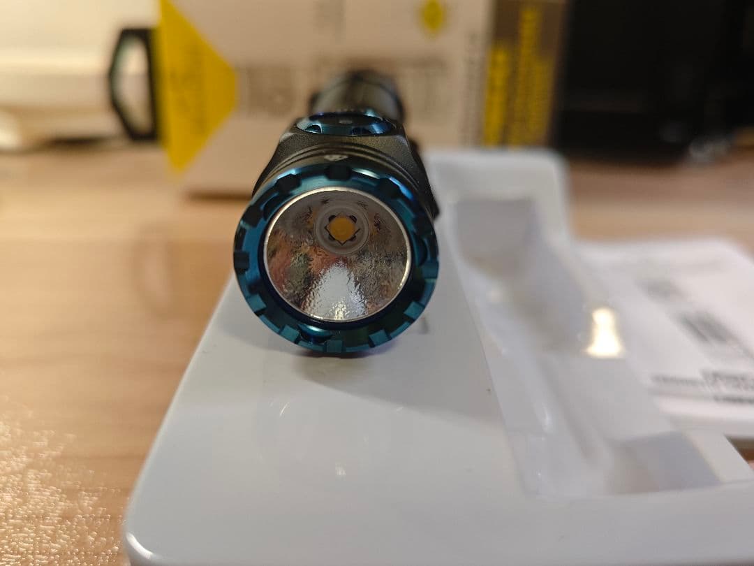 値下げ済★LEDライト USB磁気充電 耐水 マグネットスタンド 付属品多数美品