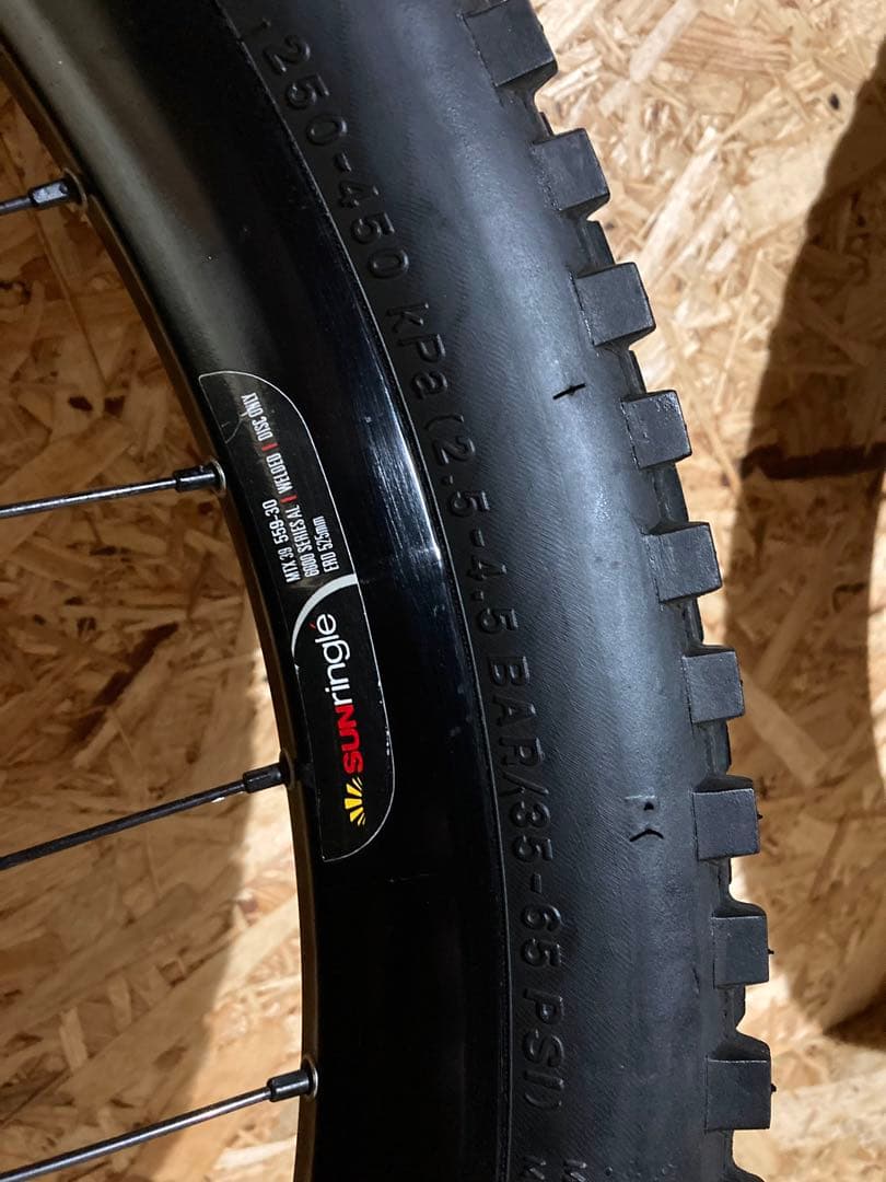 MTB 26インチホイール　マキシスタイヤ付き