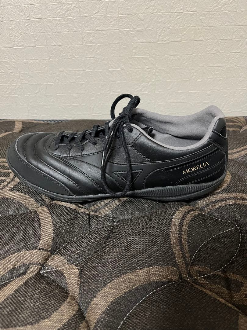 【極美品】MORELIA サッカートレーニングシューズ　サイズ27.5