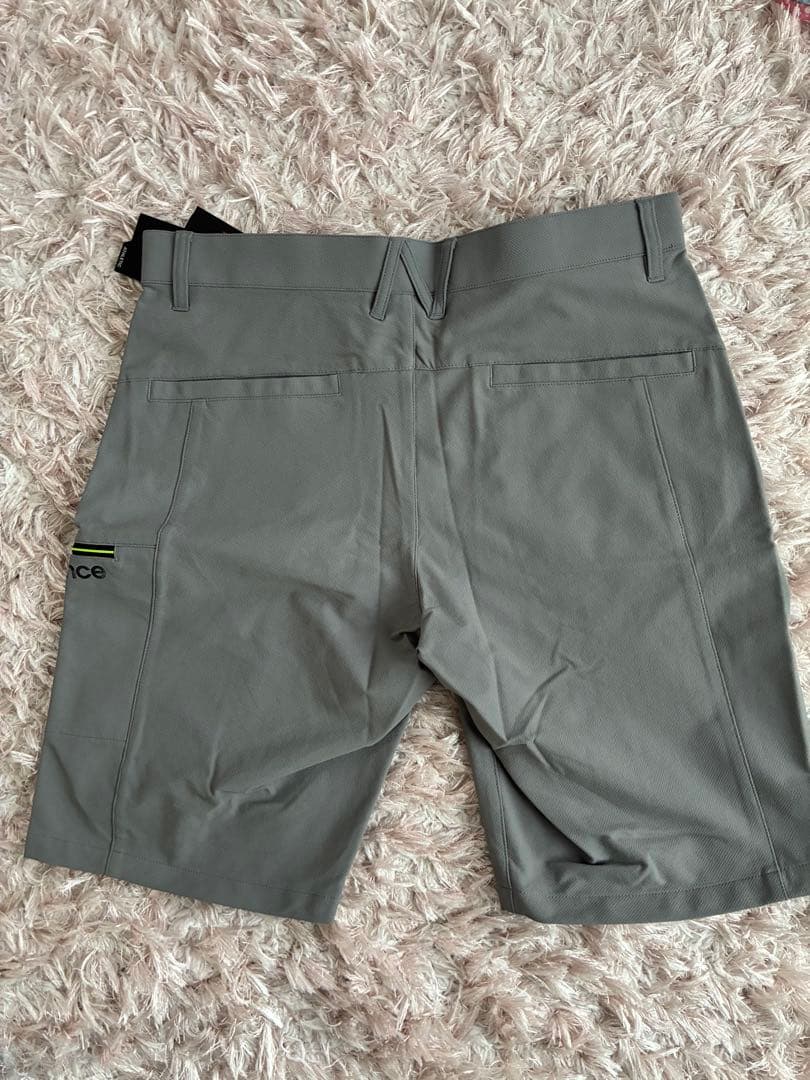 new balance ゴルフ　ストレッチグレー　ショートパンツ　サイズ5