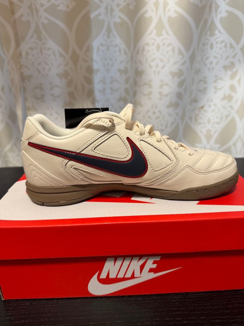 【新品未使用】NIKE ナイキガト　26.5センチ