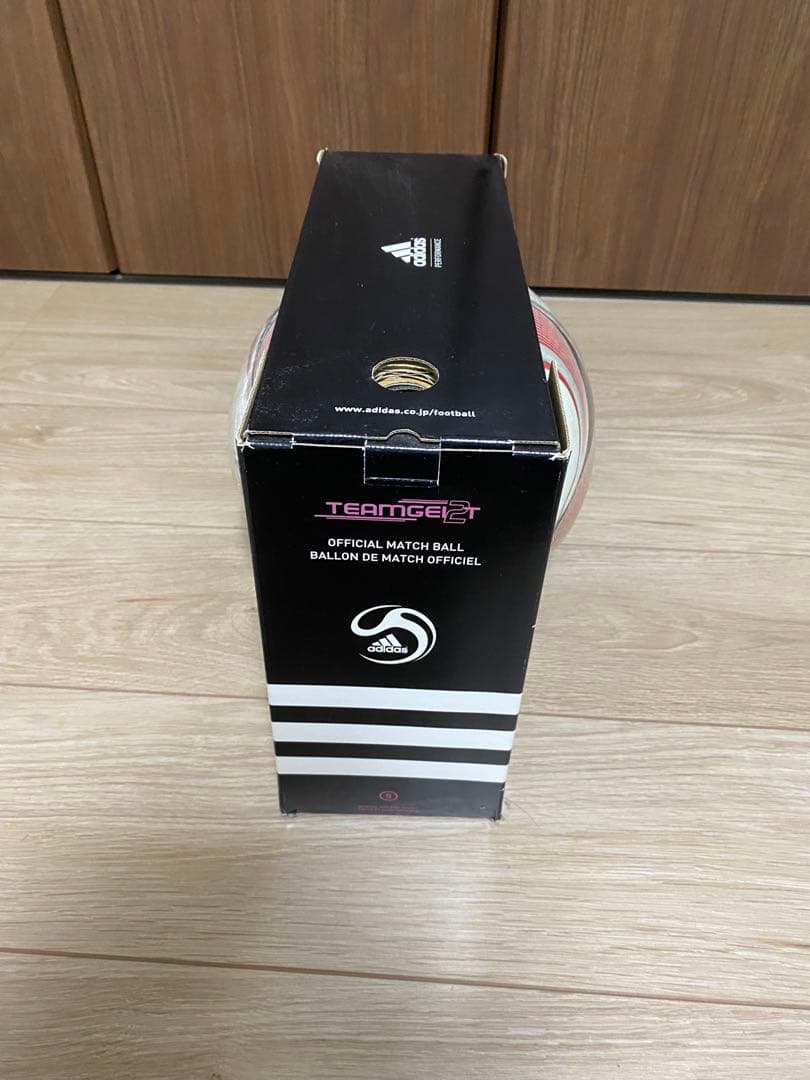 チームガイストii　adidas サッカーボール サイズ5