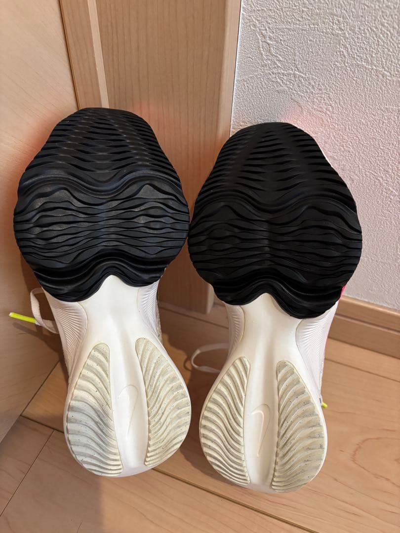 【極美品】 NIKE ZOOM TEMPO NEXT% 東京五輪カラー 24cm