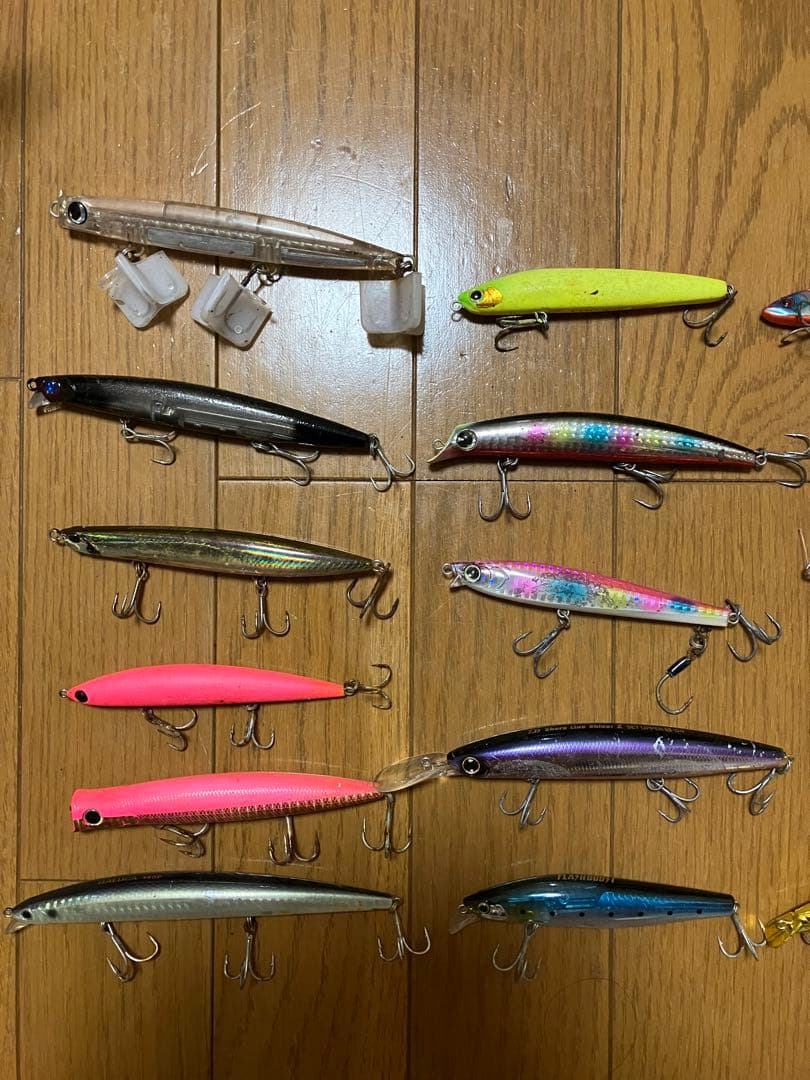 釣り引退　タックルボックス、ミノー、ジグ、ワーム等大量　セット売り