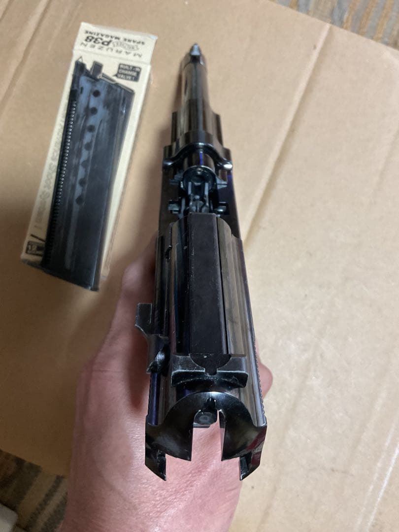 マルゼンワルサーP38ブラックメタル➕予備マガジン