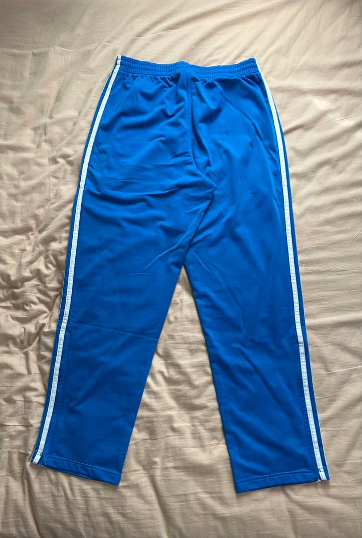 adidas ジャージ セットアップ