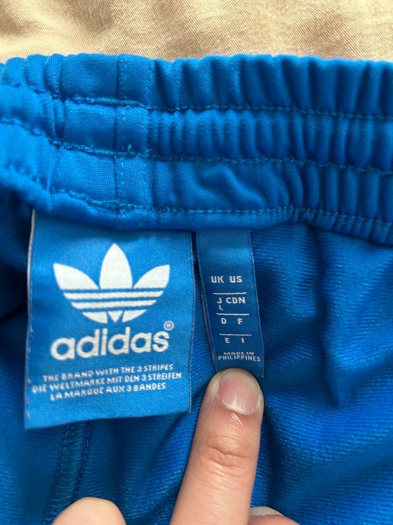 adidas ジャージ セットアップ