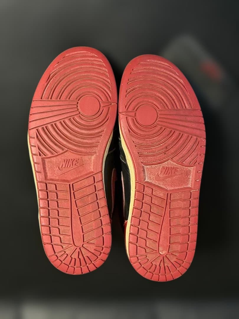 t*b様 Nike Air Jordan 1 赤黒 シューズ
