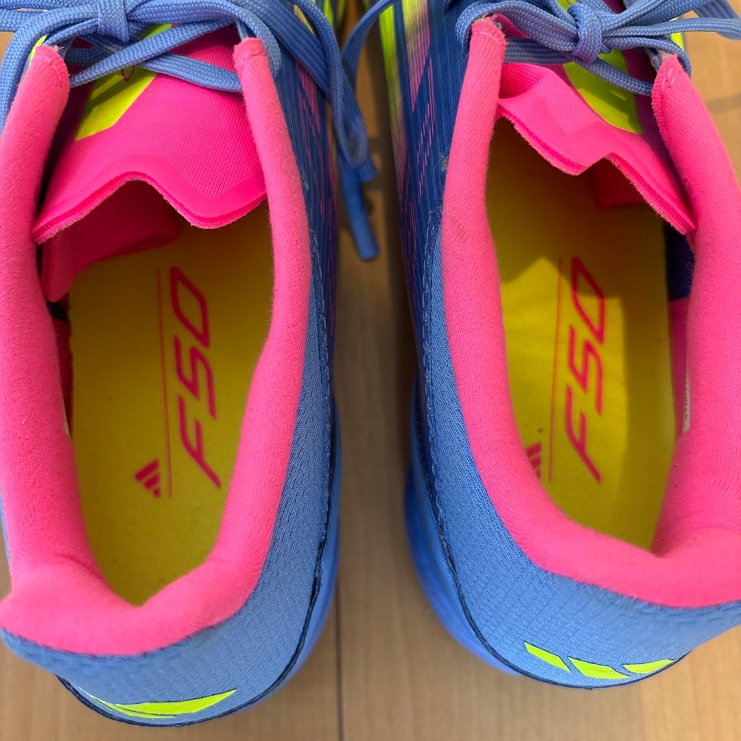 adidas F50 26.5cm サッカートレーニングシューズ 青/ピンク/黄