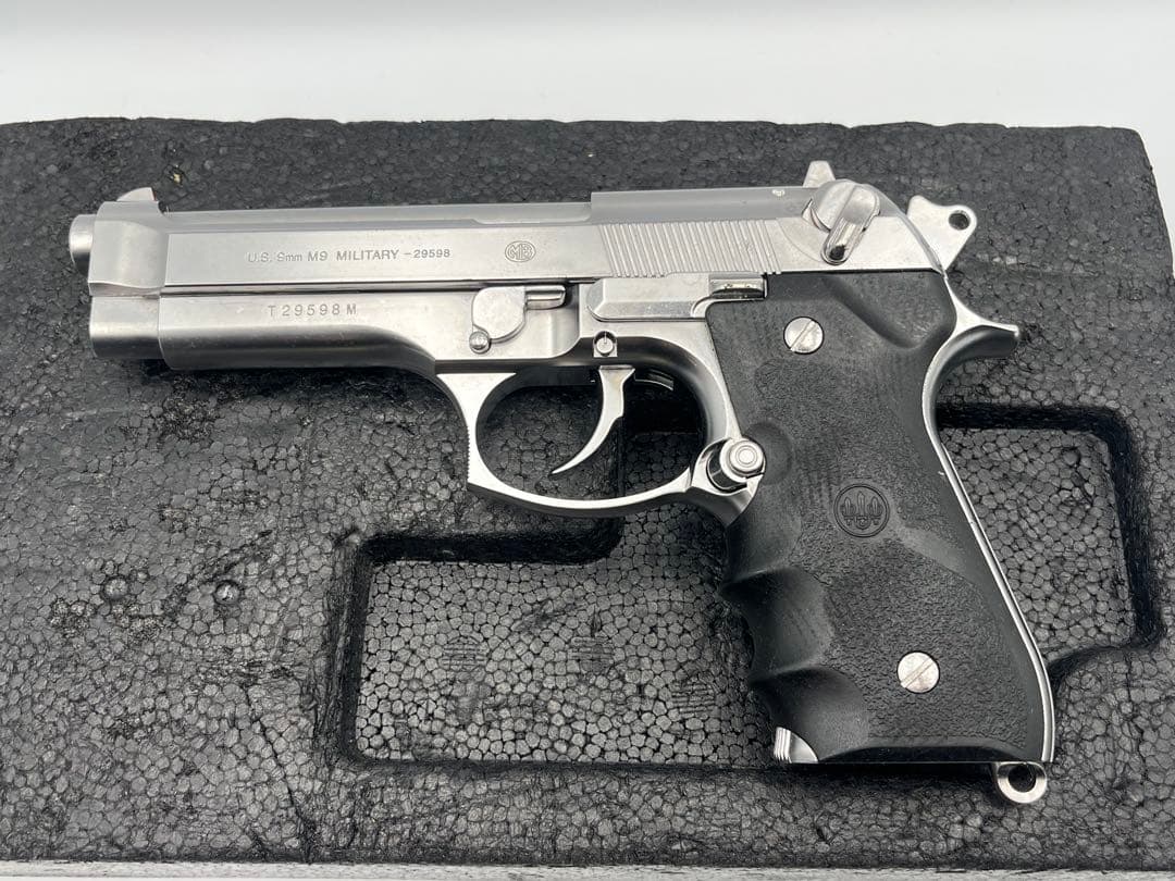 東京マルイ M92F クロームステンレス ガスガン 箱付き