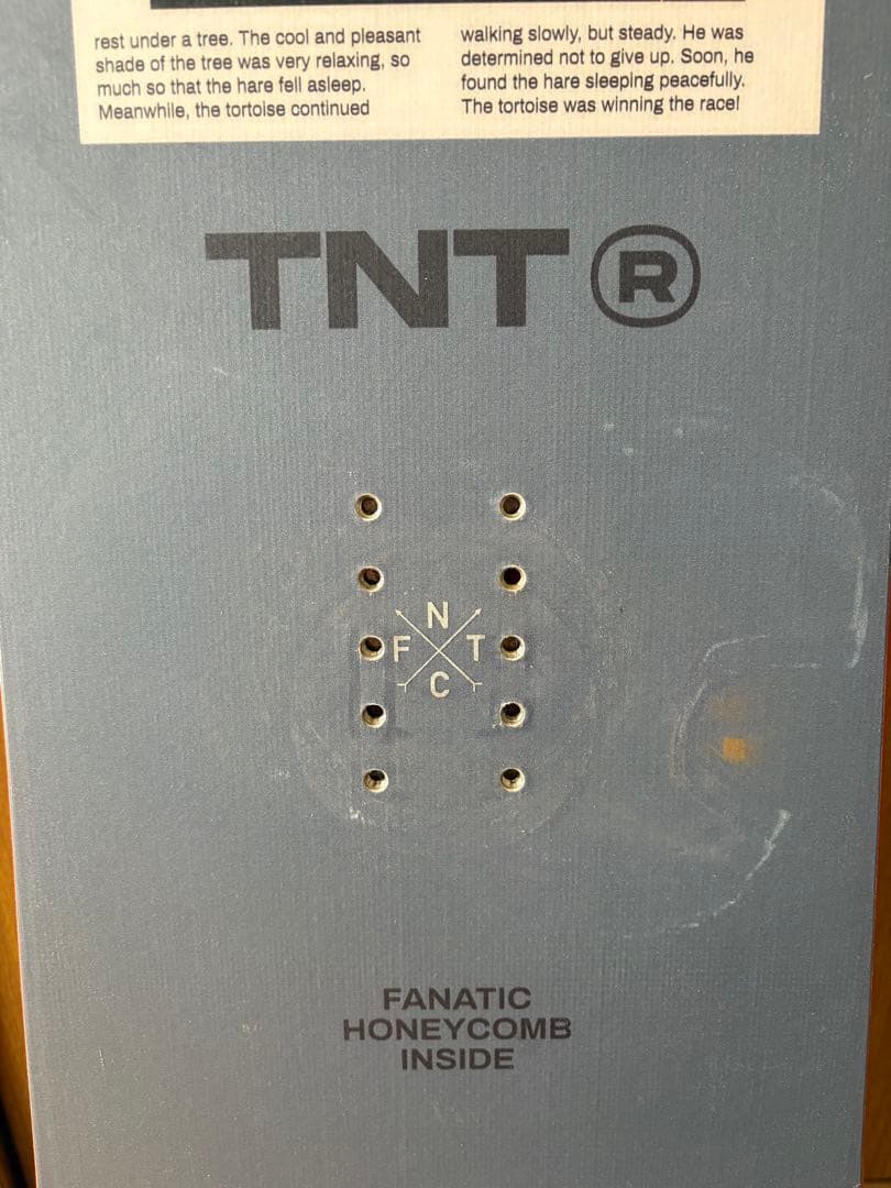 FNTC TNT R 153 限定色