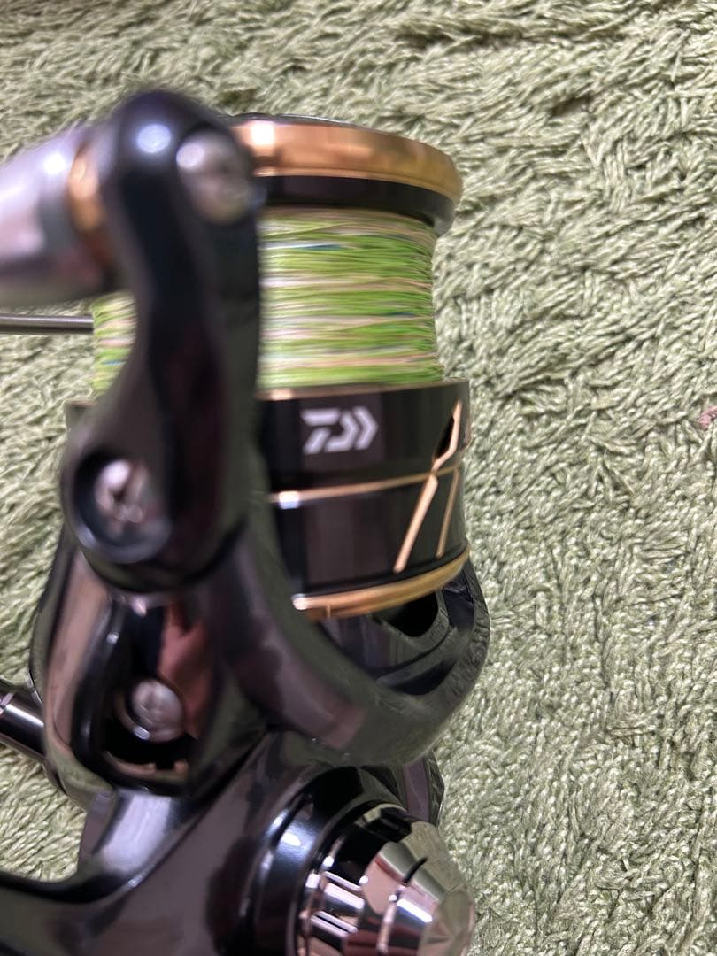 Daiwa CALDIA SW 8000-H スピニングリール