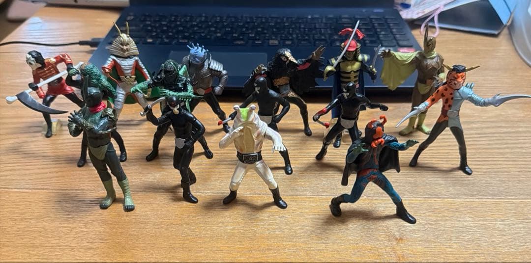 仮面ライダー 怪獣フィギュア 15体セット