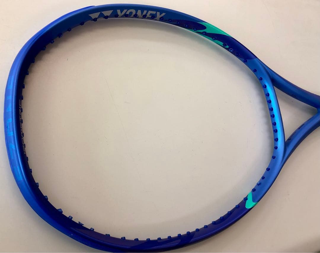 と*も様 新品 YONEX 08EZ98 EZONE98 G2 ＋ PTGF赤