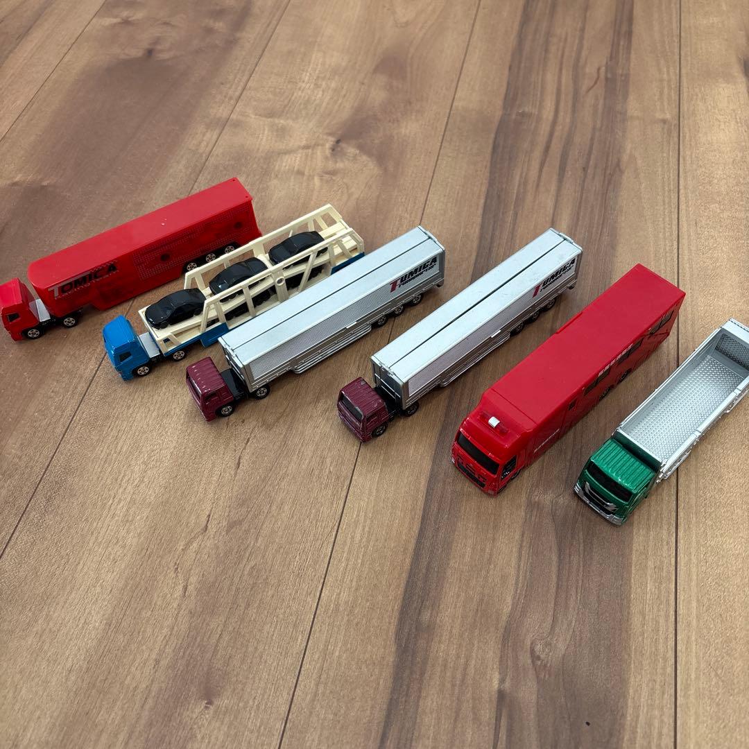 TOMICA トミカ ミニカー他 まとめ売り 106台 パーキングケース2個
