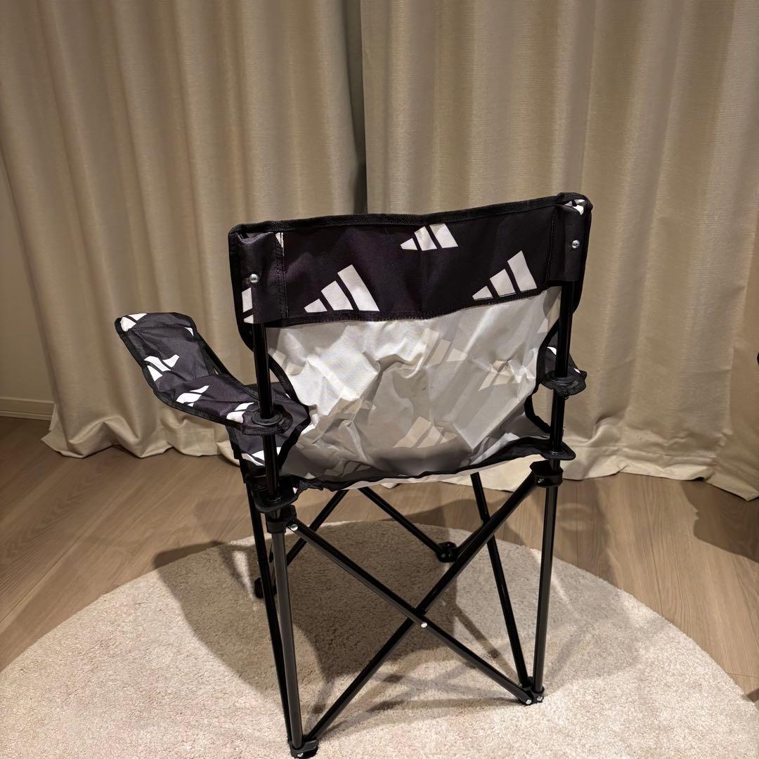 adidas アウトドアチェア　折りたたみ椅子　折りたたみチェア