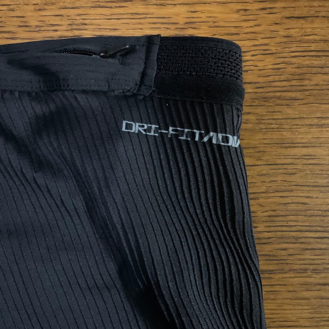 新品未使用 NIKE エアロスイフト ハーフタイツ Sサイズ BLACK