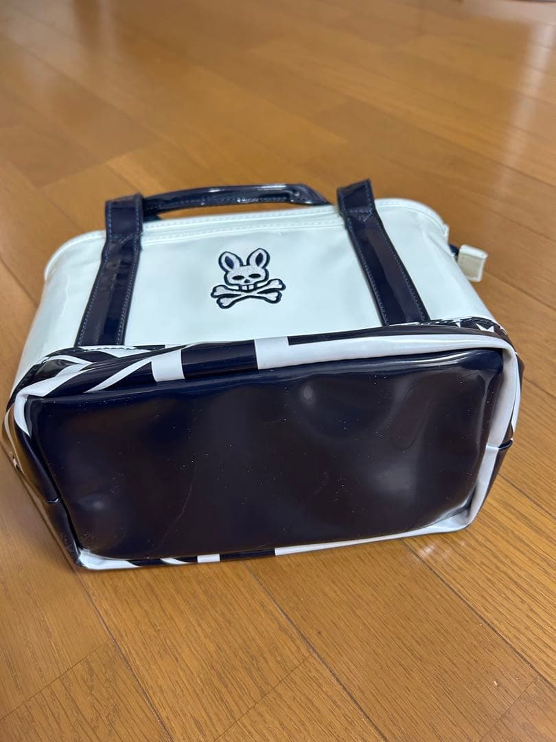 サイコバニー　エナメル製カートバッグとマーカー