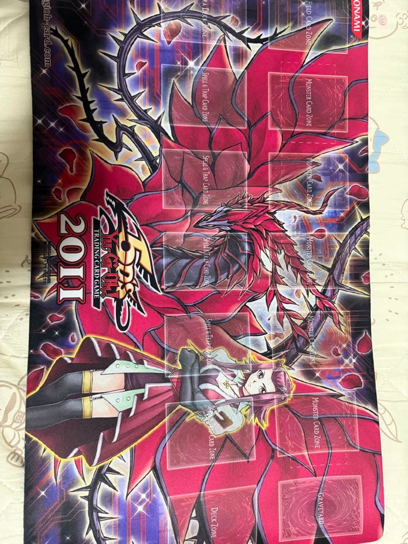 遊戯王　ブラックローズドラゴン　プレイマット