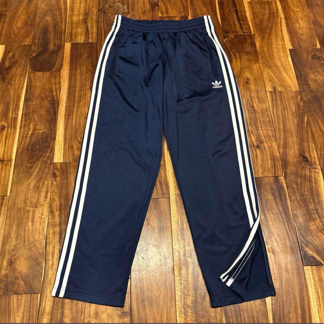 adidas トラックパンツ ジャージ 裾ジップ フレア