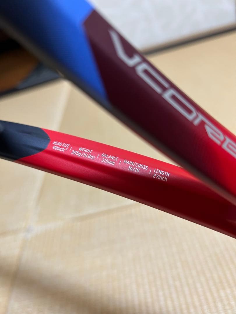 割引　ヨネックス　テニスラケット Vコア98 グリップ2
