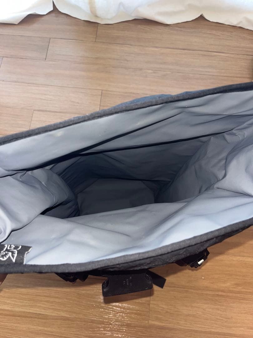 クロームバラージ 22L パックBLACK XRF CHROME