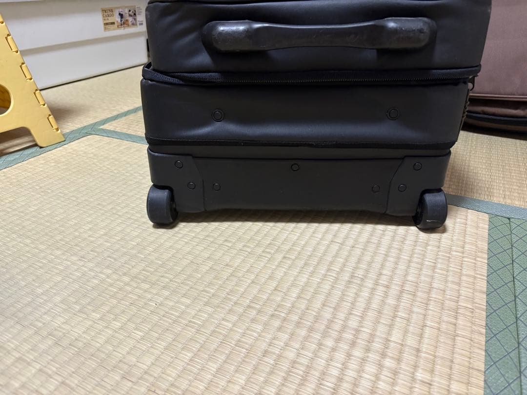 と*ん様 VOLCOM キャリーケース　GLOBETROTTER LUGGAGE