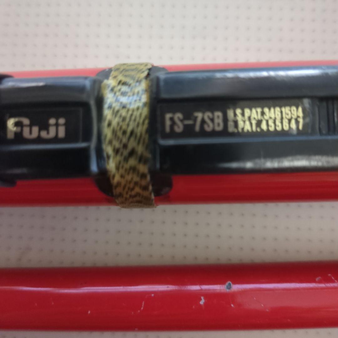 FuJi FS-7SB赤い分割式磯竿 詳しくは画像にて確認お願いします。