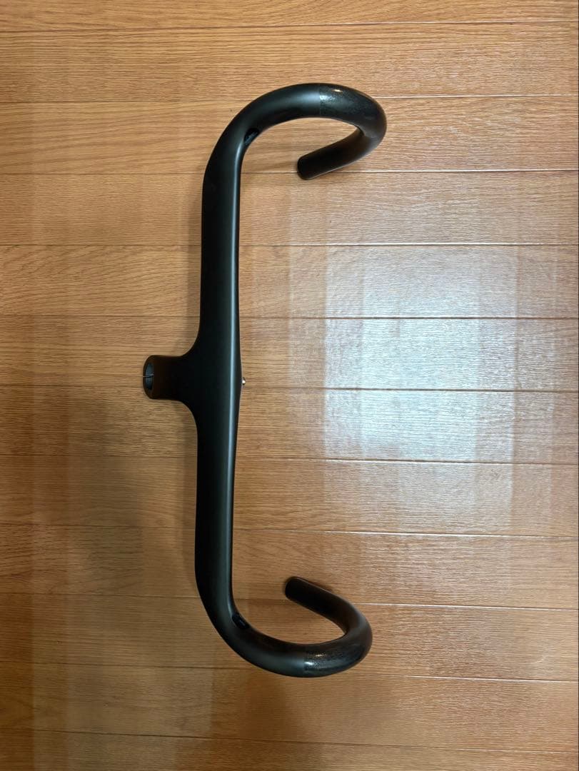 一体型カーボンドロップハンドル