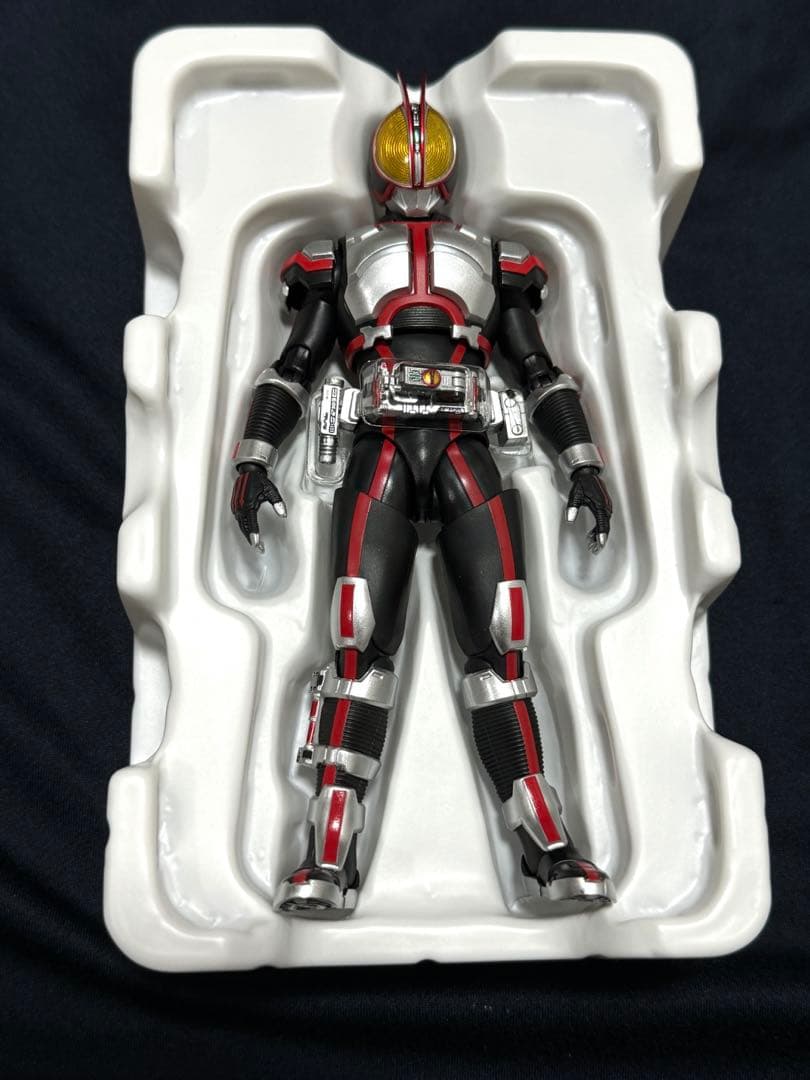 美品　S.H.Figuarts 真骨彫製法　仮面ライダーファイズ