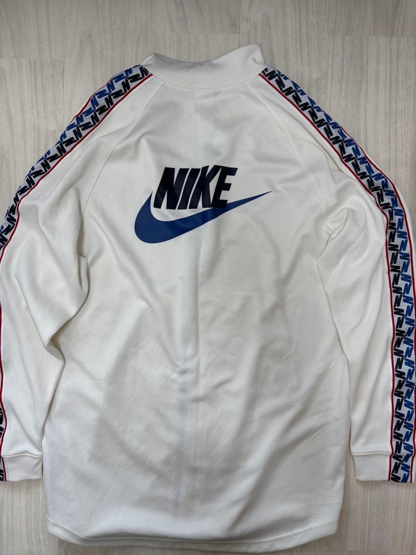 Nike フルジップジャケット ホワイト