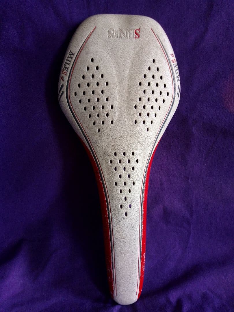 ROIstlyleUSED : Selle Italia SLR サドル 白/赤