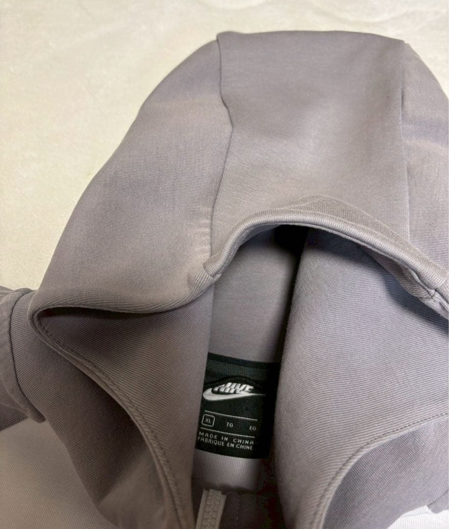 NIKE ナイキ　テックフリース　ホワイト　グレー