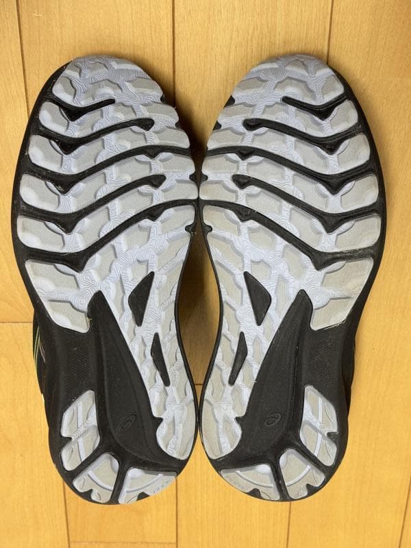 アシックス GT-1000 13 GTX 270cm