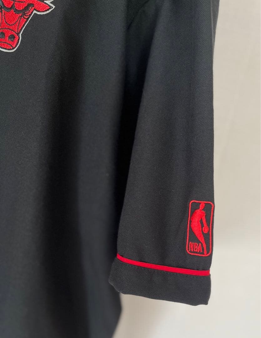☆新品☆M CHICAGO BULLS 半袖 NBA バスケ　ユニフォーム　海外