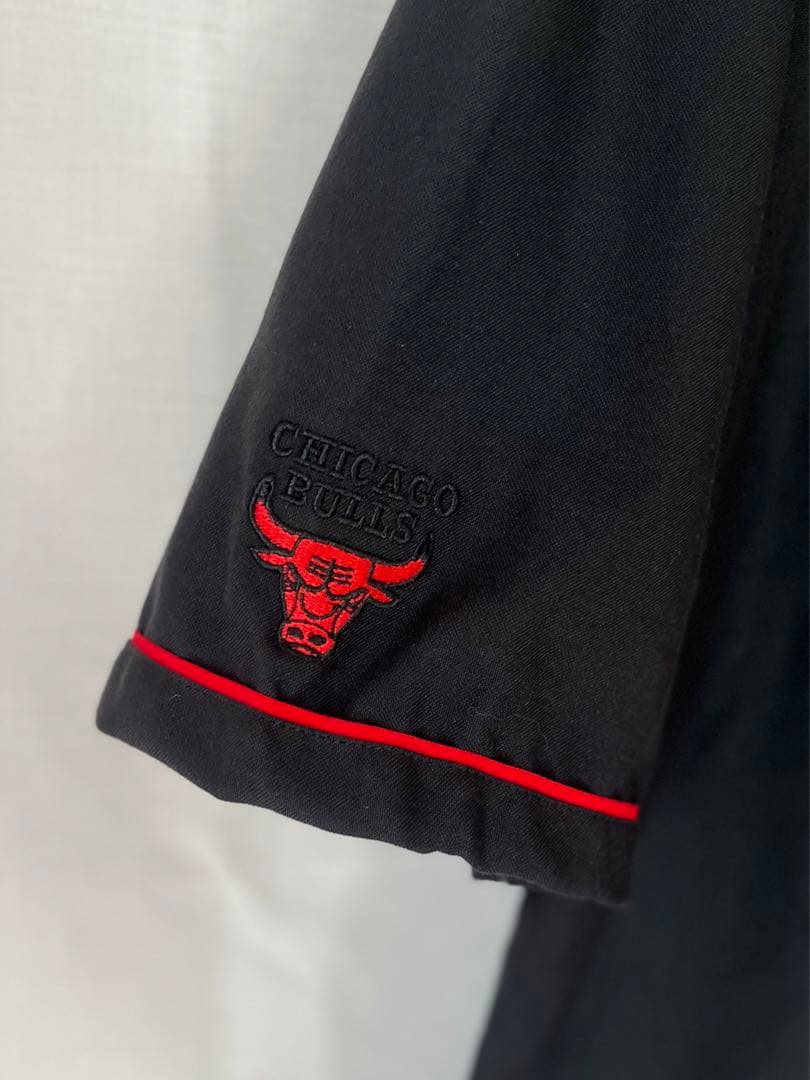 ☆新品☆M CHICAGO BULLS 半袖 NBA バスケ　ユニフォーム　海外